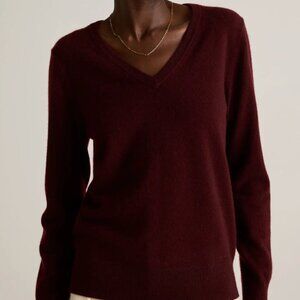 Quince Mongolian Cashmere V-Neck Sweater